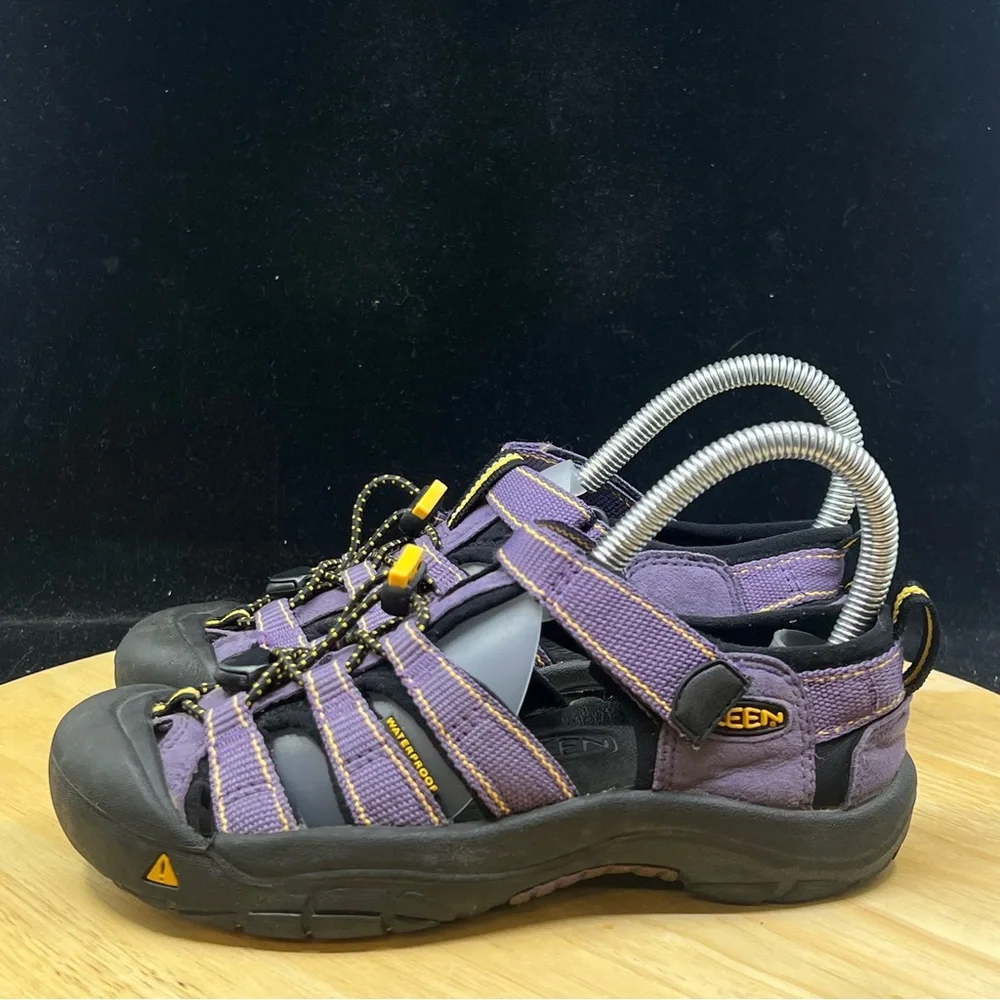 Kids Keen Newport Waterproof Sandals Shoes Size 3Y Light Purple Outdoor Hiking
